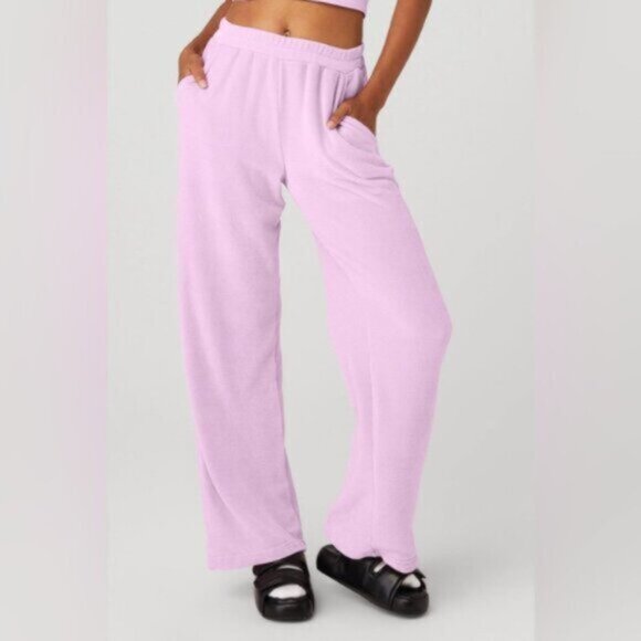 NEW ALO Chenille High-Waist Wide Leg Chalet Pant - Sugarplum Pink - Picture 2 of 8